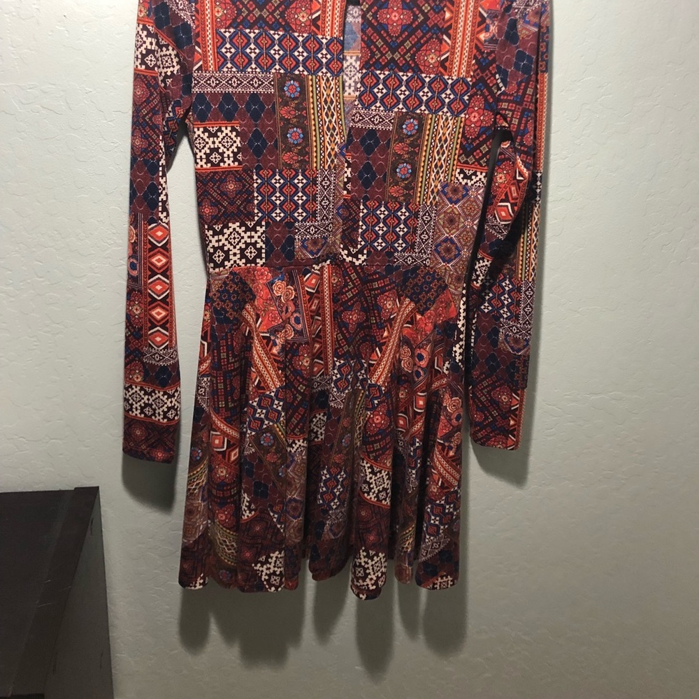 Dress - Picture 6 of 7